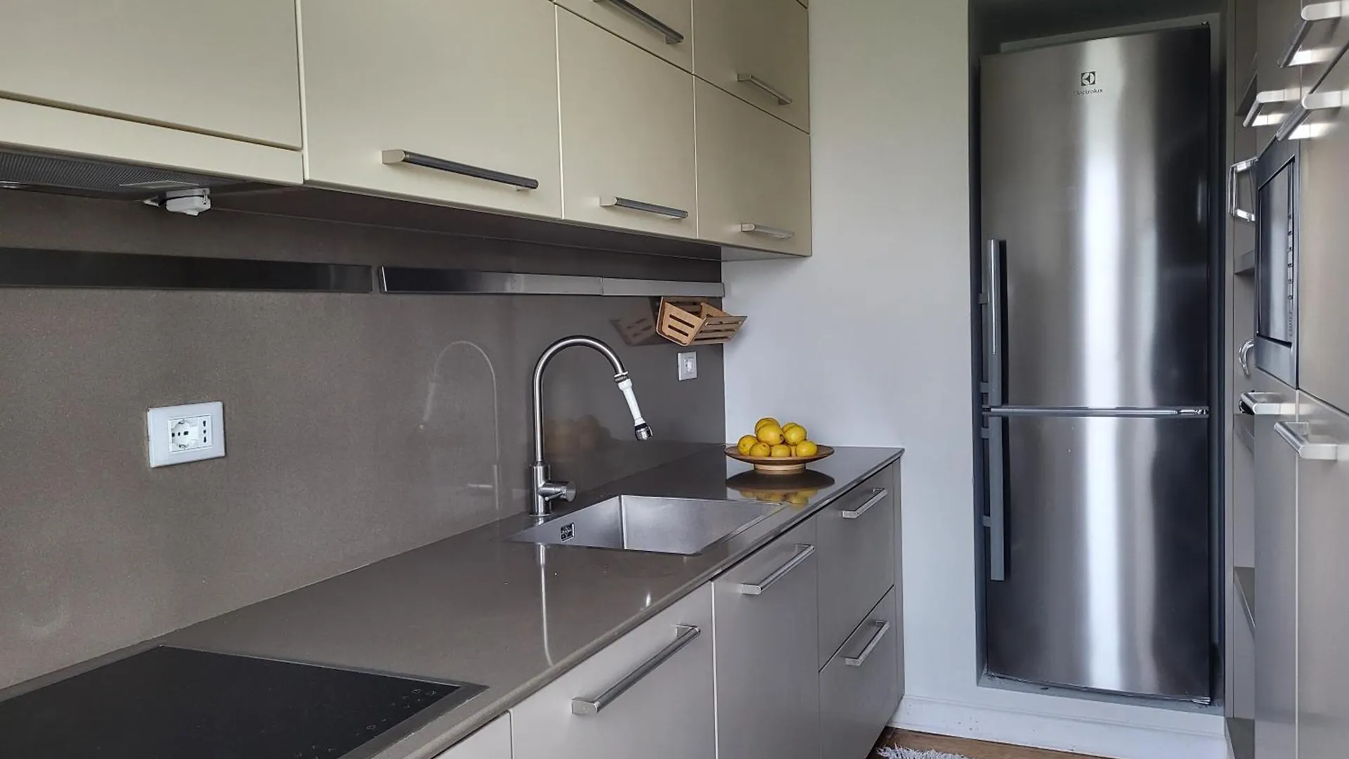 Isa'S Square Apartment Shkodra
