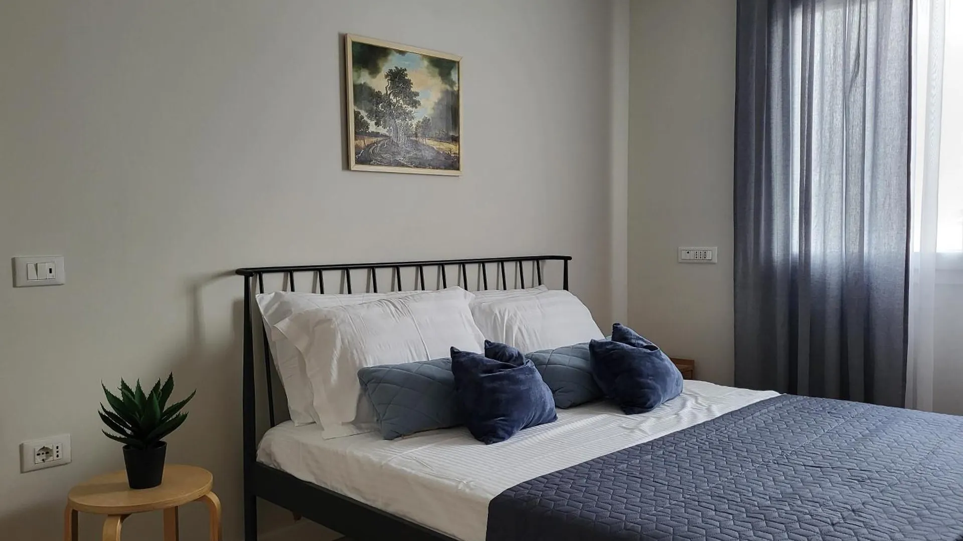 Isa'S Square Apartment Shkodra
